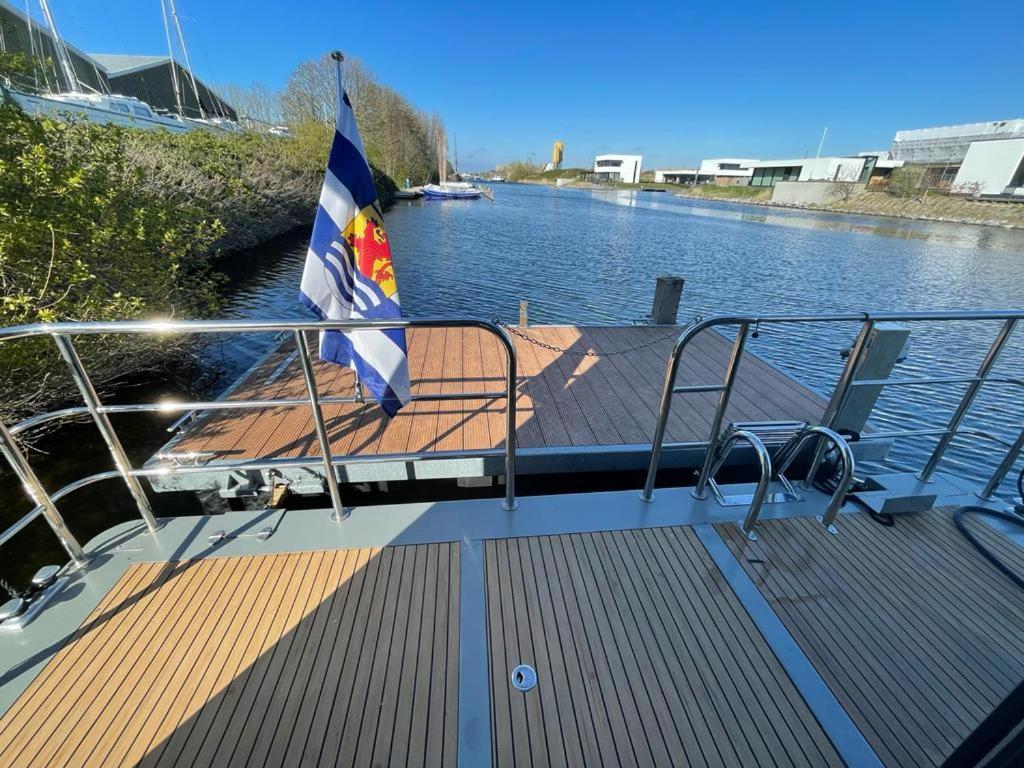 Hotel Houseboat Kamperland Exterior foto